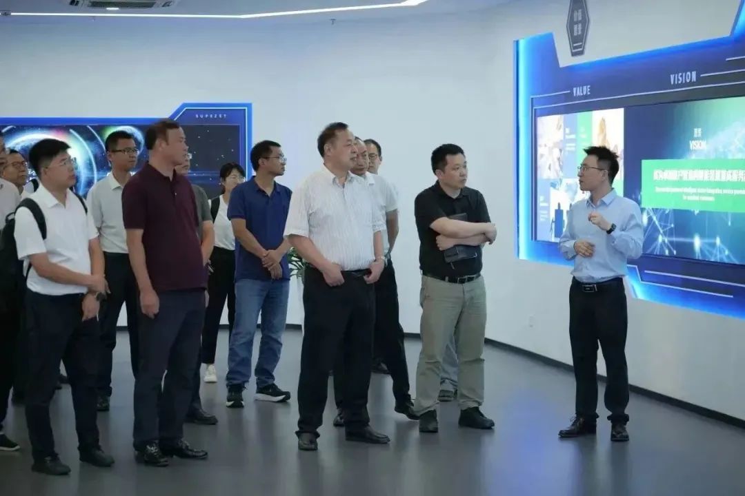 新能源 新动力 新未来|bv伟德国际1946股份“动力与能源产业集群”圆桌座谈会顺利召开